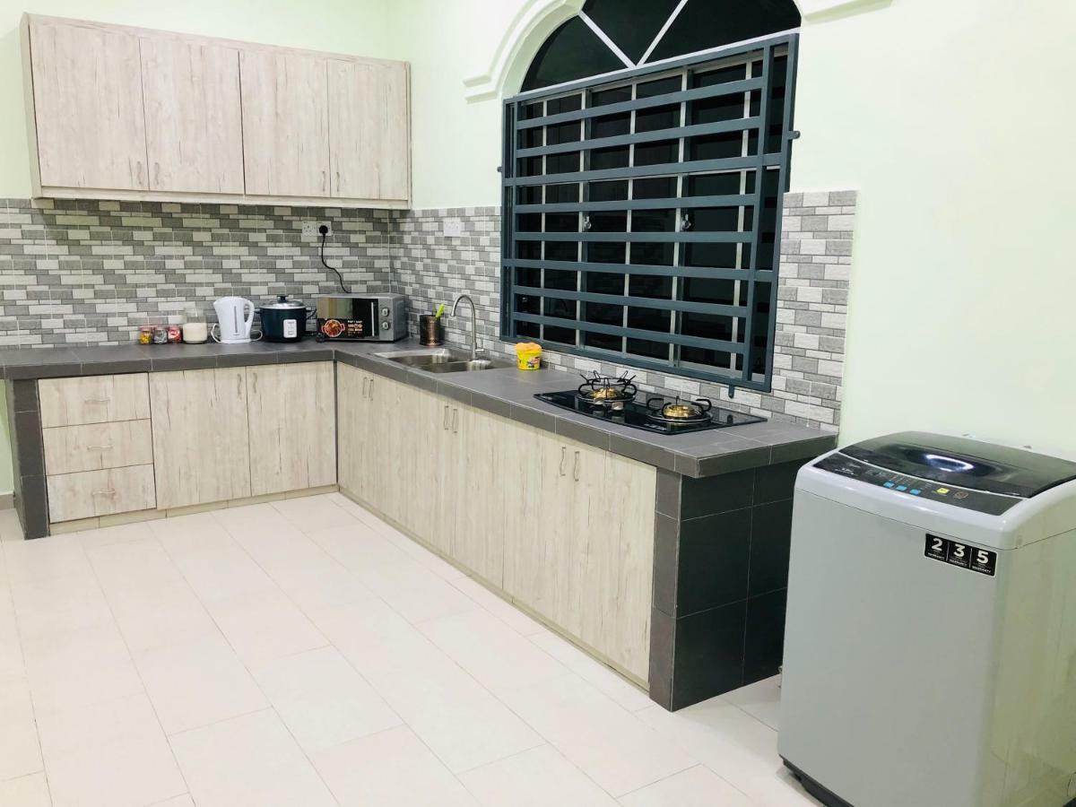 Atocha Homestay - Terong@Taiping Kampong Salak Exteriör bild